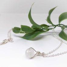 Load image into Gallery viewer, Evening Star Necklace