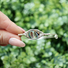 Load image into Gallery viewer, Crystal Cove Bracelet