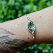 Load image into Gallery viewer, Crystal Cove Bracelet