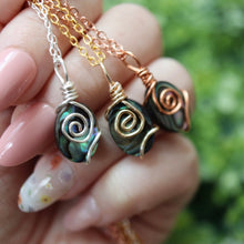 Load image into Gallery viewer, Crystal Cove Necklace