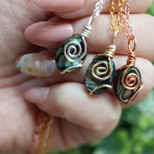 Load image into Gallery viewer, Crystal Cove Necklace