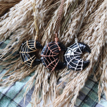 Load image into Gallery viewer, Black Widow Necklace