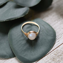 Load image into Gallery viewer, To The Moon And Back Halo Ring