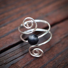 Load image into Gallery viewer, Devine Balance Spiral Ring