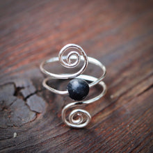 Load image into Gallery viewer, Devine Balance Spiral Ring