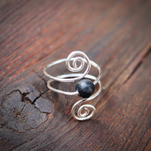 Load image into Gallery viewer, Devine Balance Spiral Ring