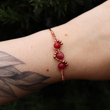 Load image into Gallery viewer, Under The Mistletoe Beaded Bracelet