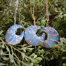 Load image into Gallery viewer, Mystic Moon Necklace